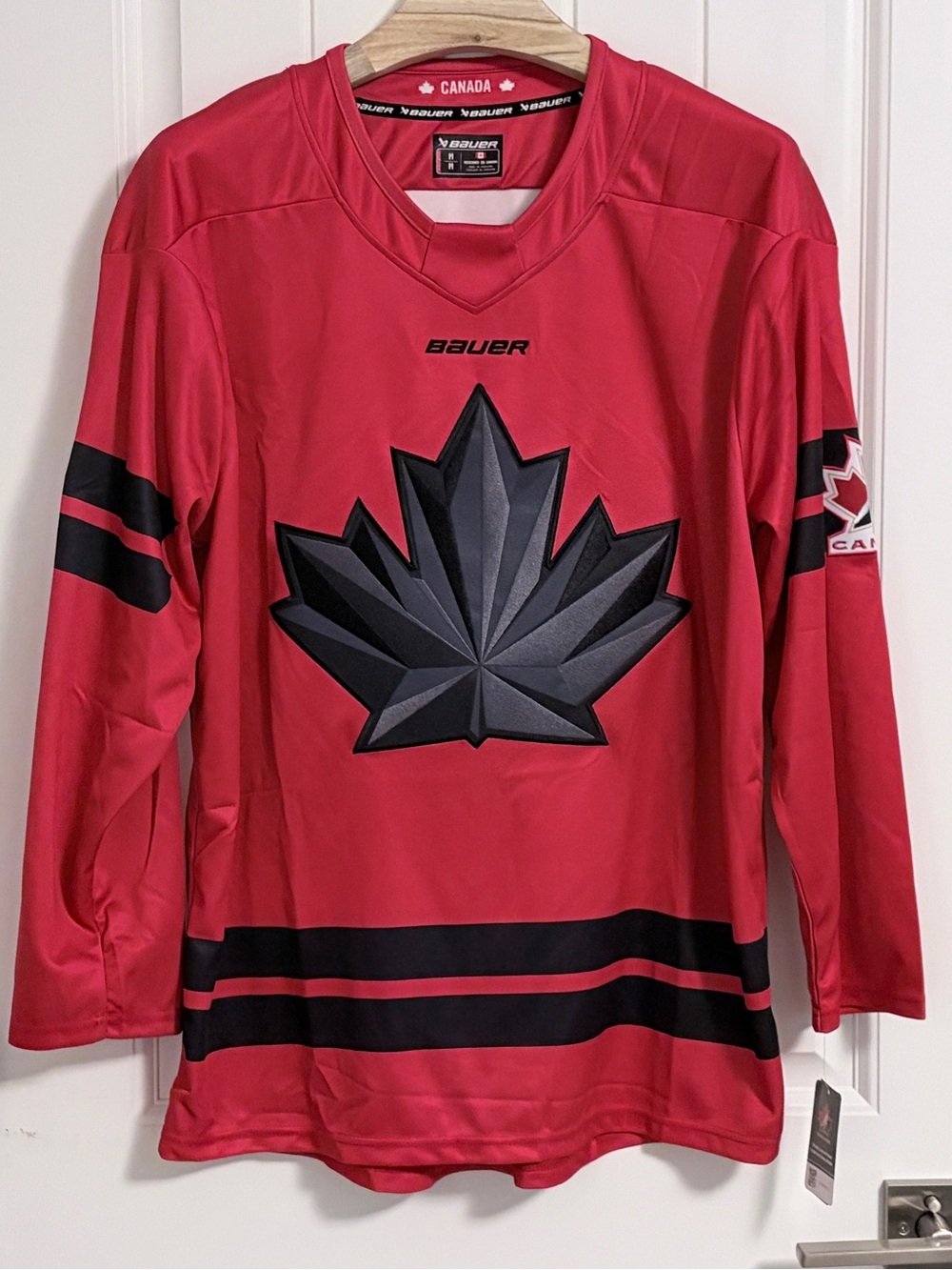 BNWT Authentic Bauer 2026 Olympics Hockey Team Canada Red Jersey Size Medium